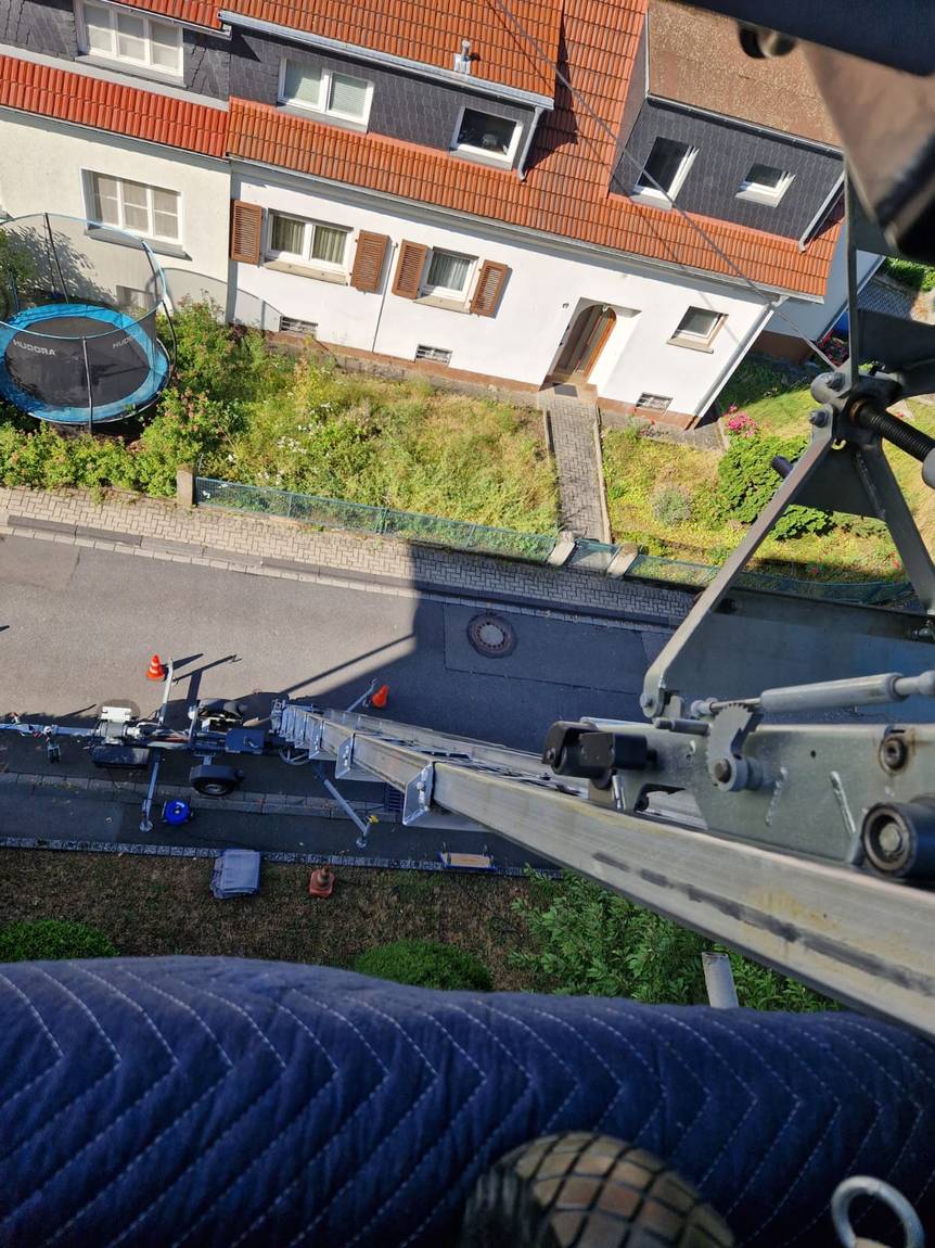 Blick aus der Zieletage – über die Fassade statt Treppenhaus